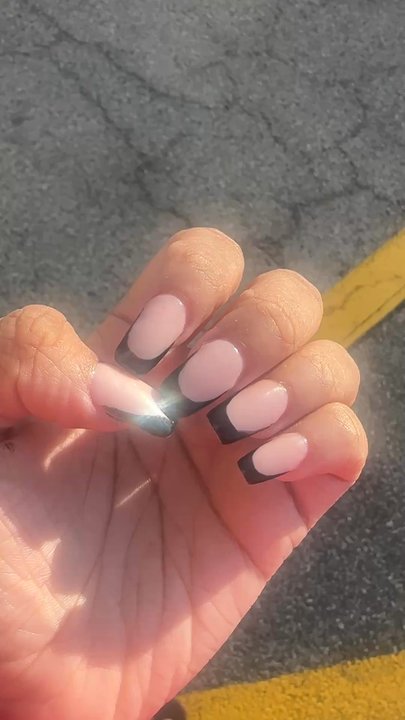 Posh Nail Bar - Weird customer service, charge me $133 for these ugly ass nailsoverall pissed off at my experience here - Nail Salons Near Me - Huntley, Illinois