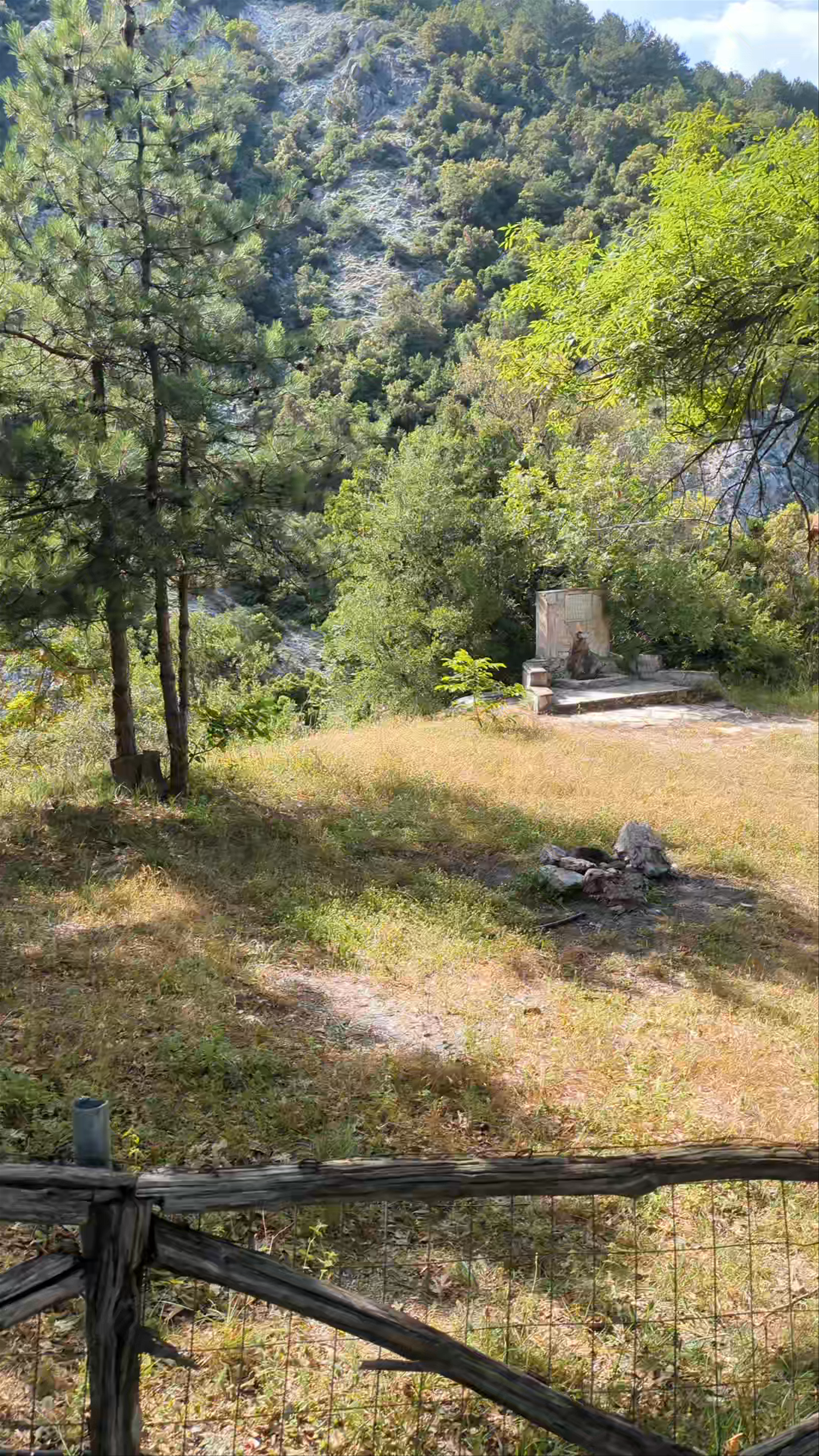 Ιερός Ναός Αγίου Κωνσταντίνου και Ελένης, Dion, Greece - Tranquil Mountain Village Escape