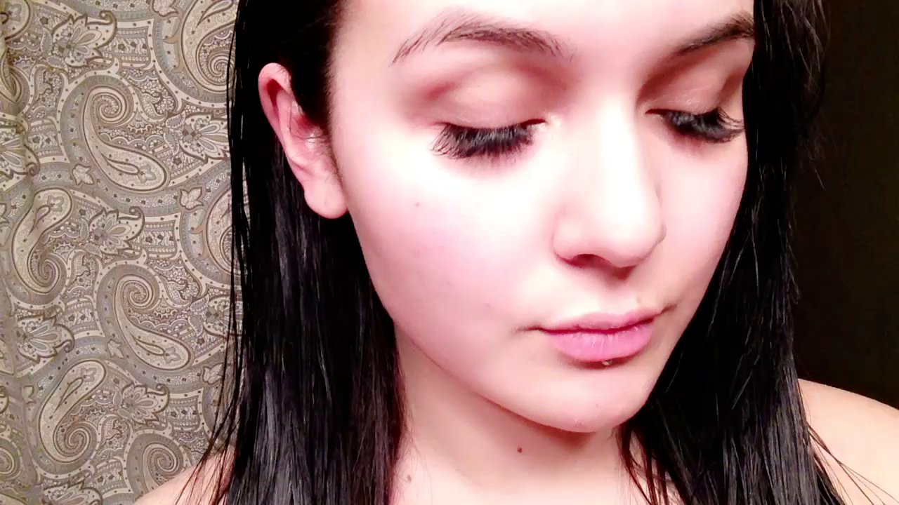 Mink Lash Boutique - Day 3 of having Mink Eyelash Extensions. We did size 15 lashes (my natural eyelashes are already a 14) and the shape is the open look. - Eyelash Service Near Me - Vancouver, British Columbia