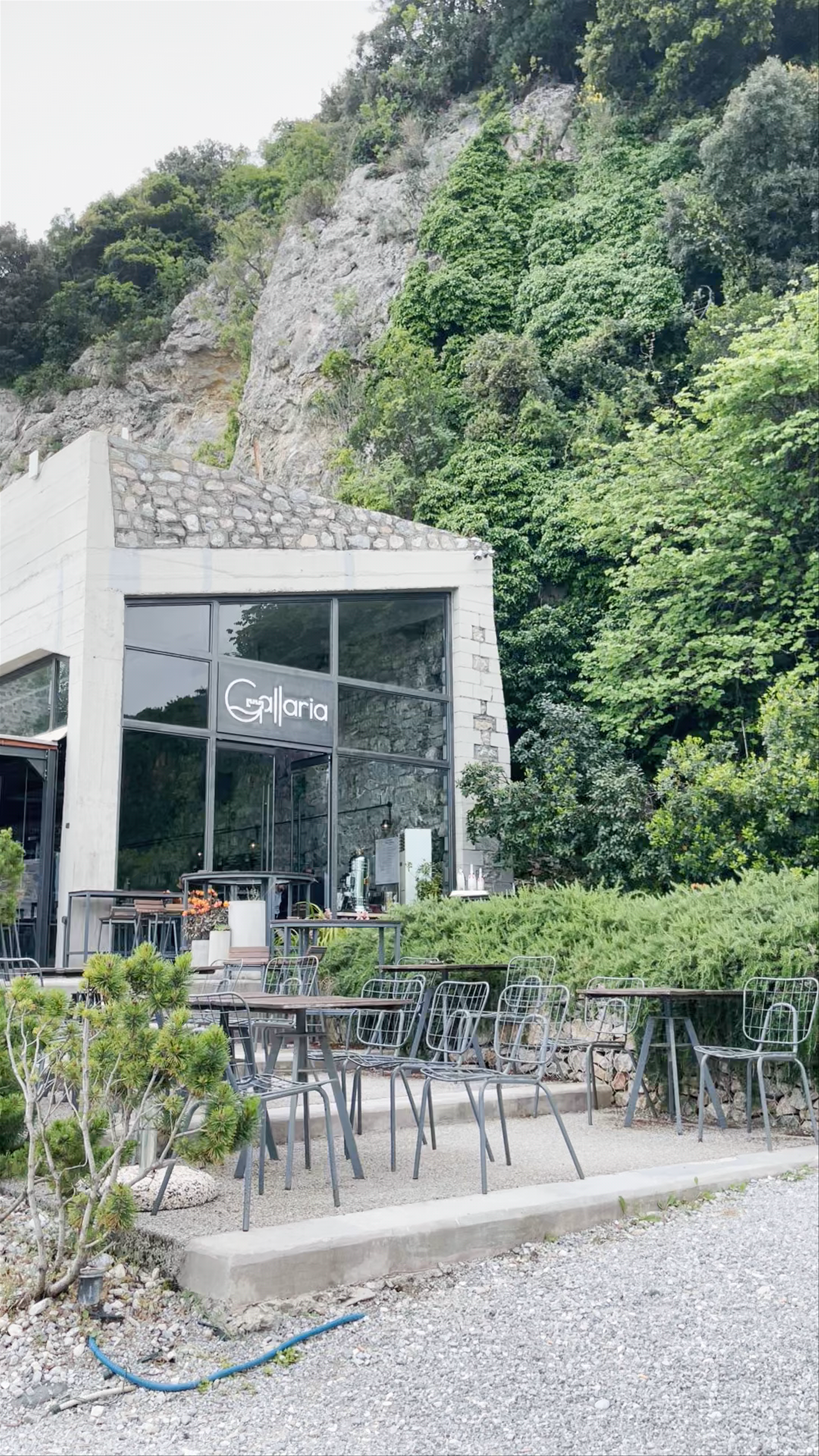 Gallaria Café: A Peaceful Escape in Panteleimonas, Greece