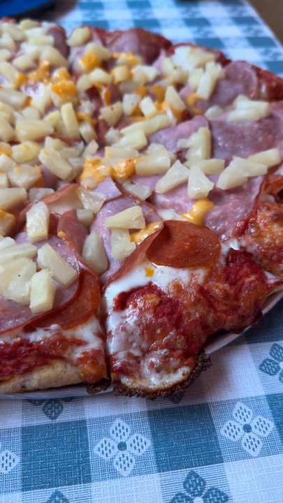 Klondike Pizza - Pizza fresh out of the oven was very quick and crust was perfect, no burnt pieces! I love it - Pizza Near Me - Santa Maria, California