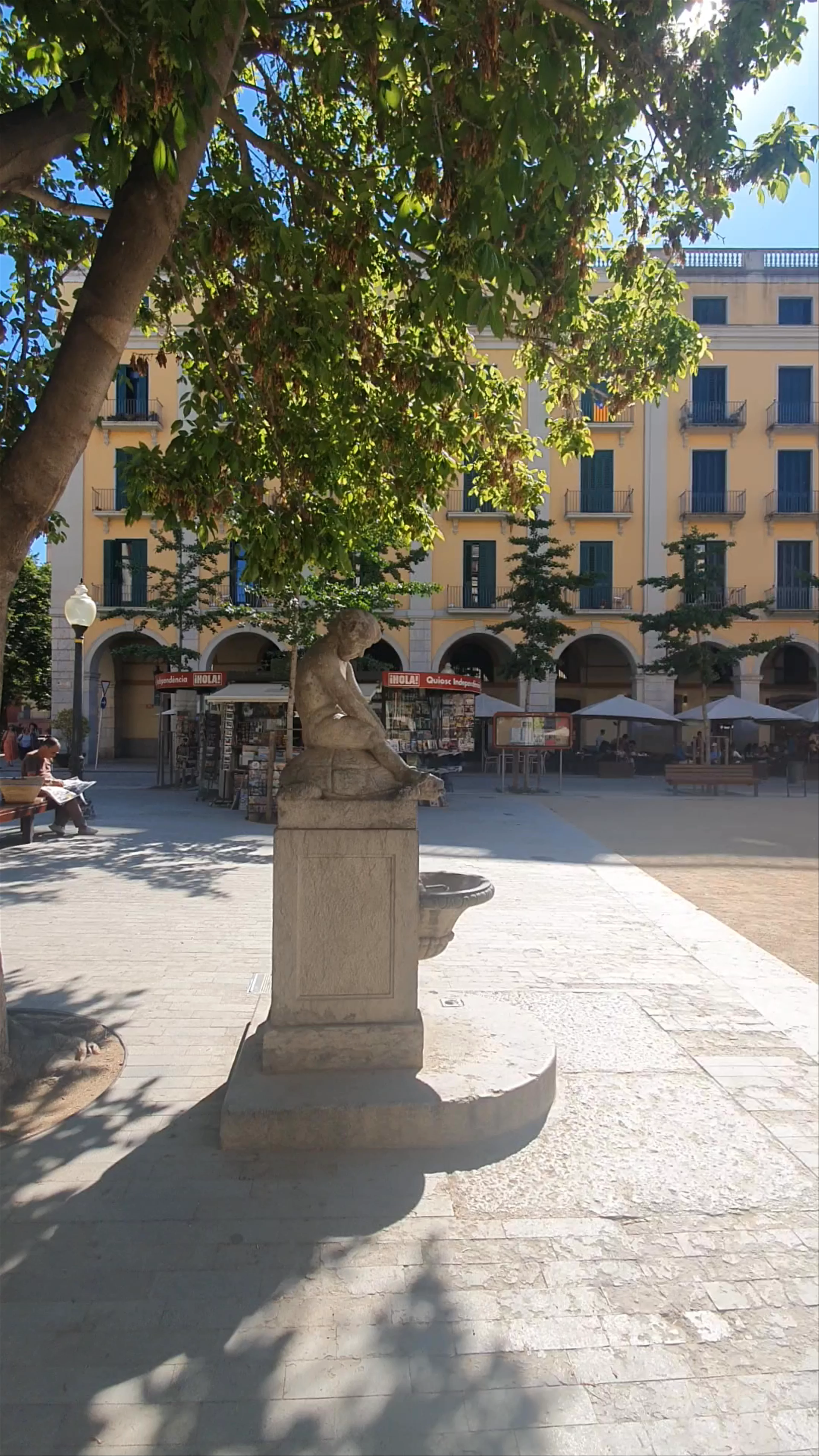 Plaça de la Independència, Girona, Spain