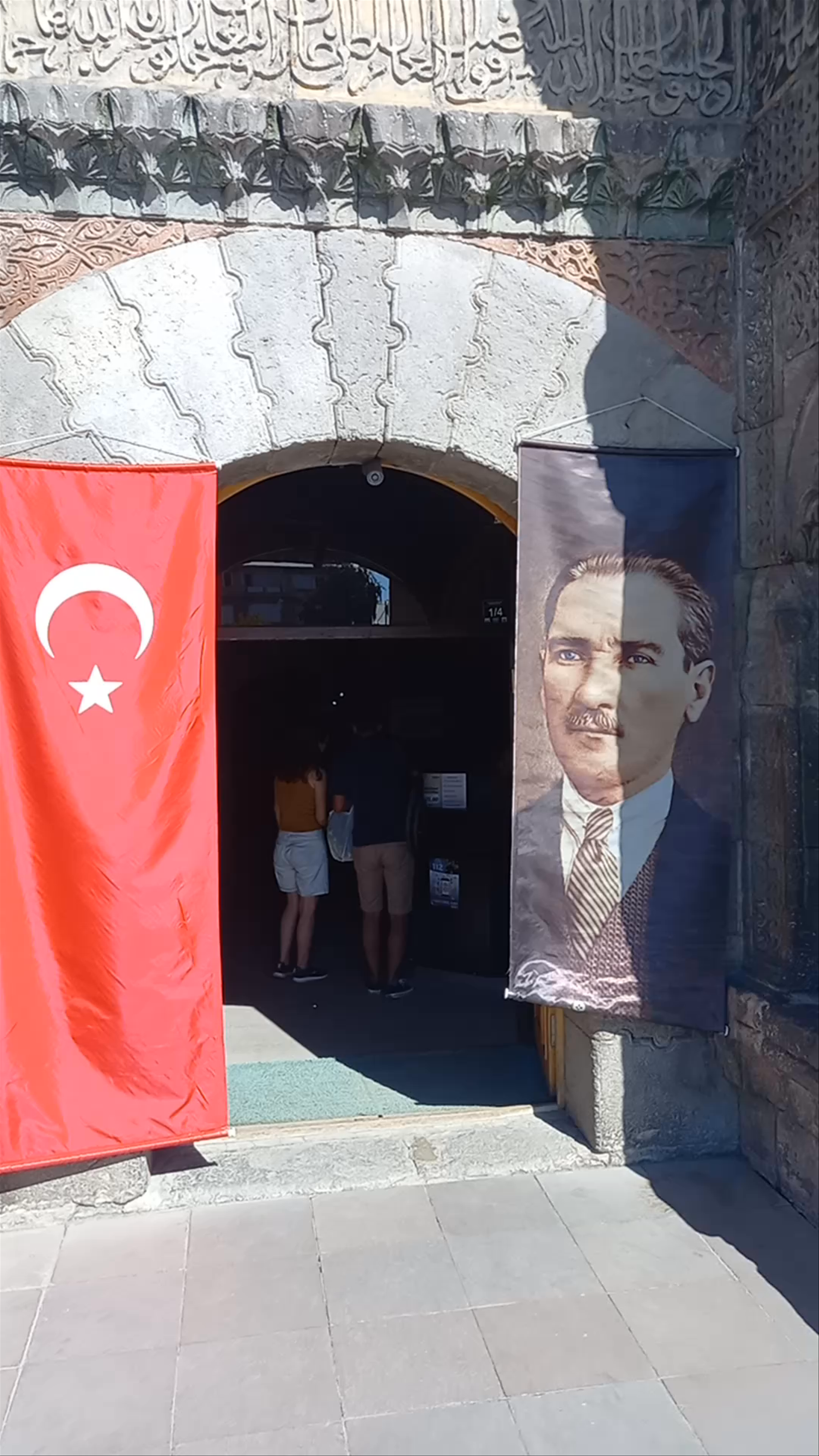 Lalapaşa, Yakutia Madrasa