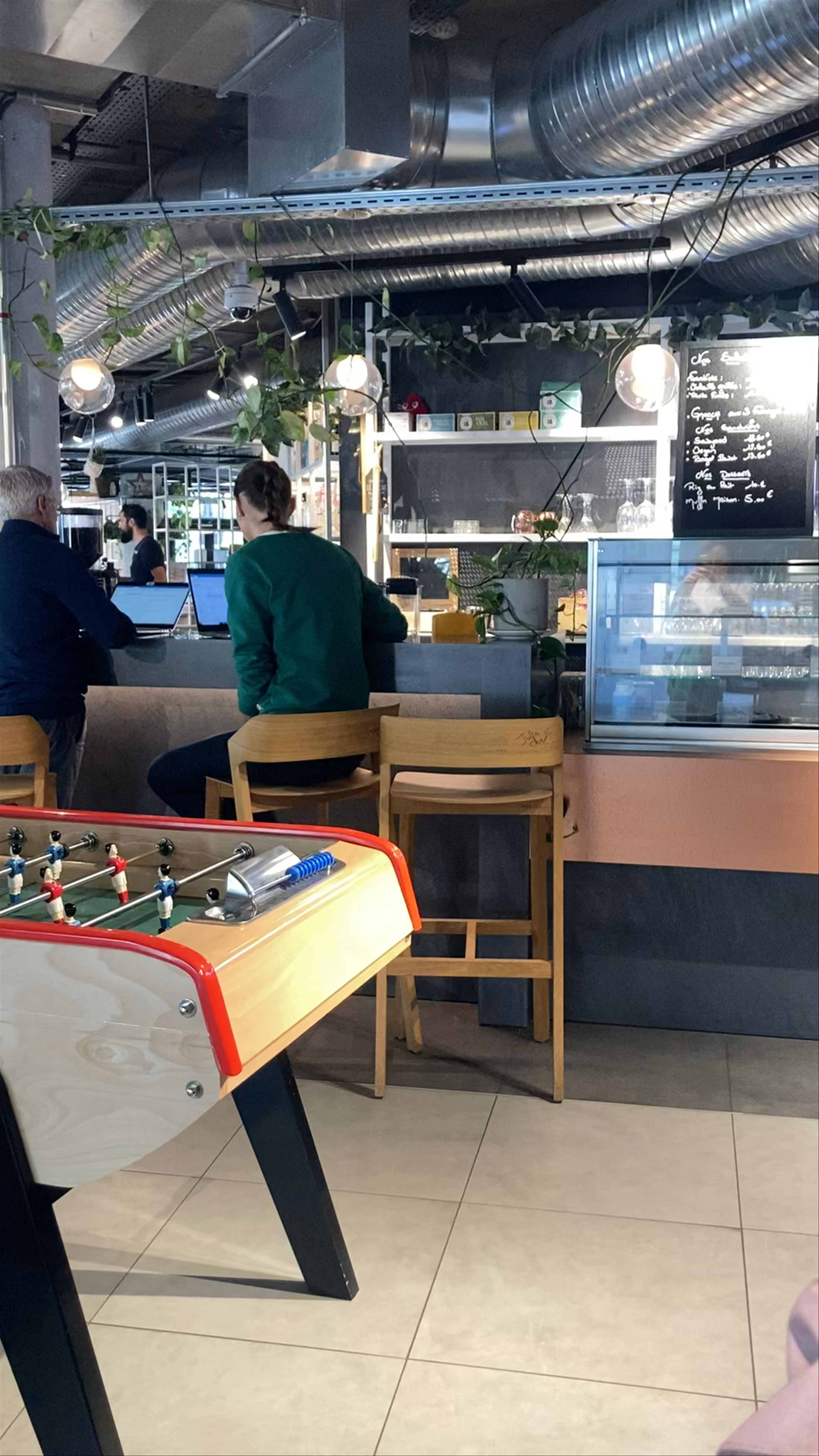 The Craic: Contemporary Social Hub in Annecy