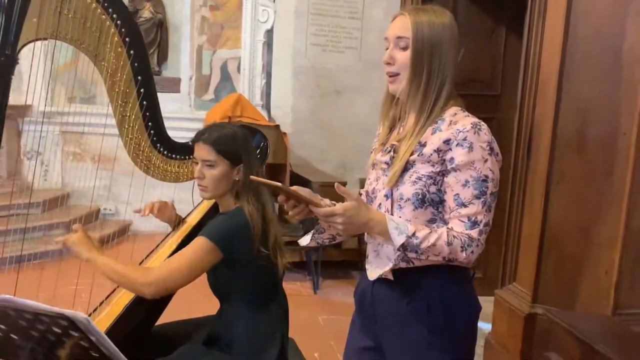 Sofi Harpist - Ave Maria - video 2