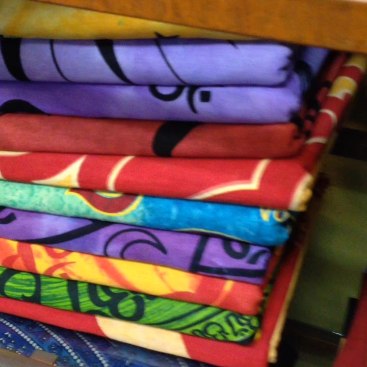 Tropical Trends - Cool wall tapestries are so cool for that teen gift. - Gift Shops Near Me - Columbus, Ohio