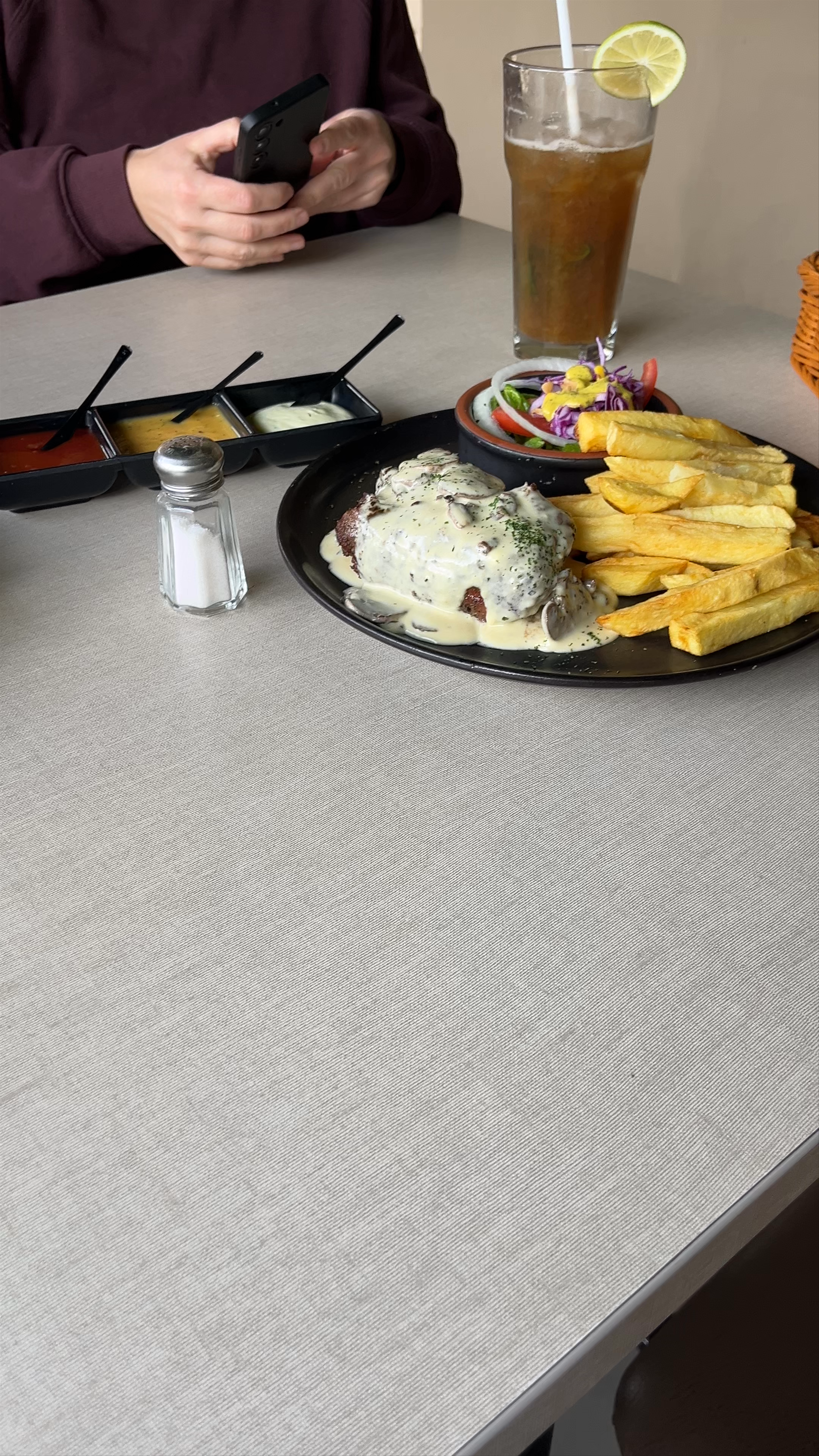 Delicious Ecuadorian Comfort Food at Balcón de YAMBO, Laguna de Yambo