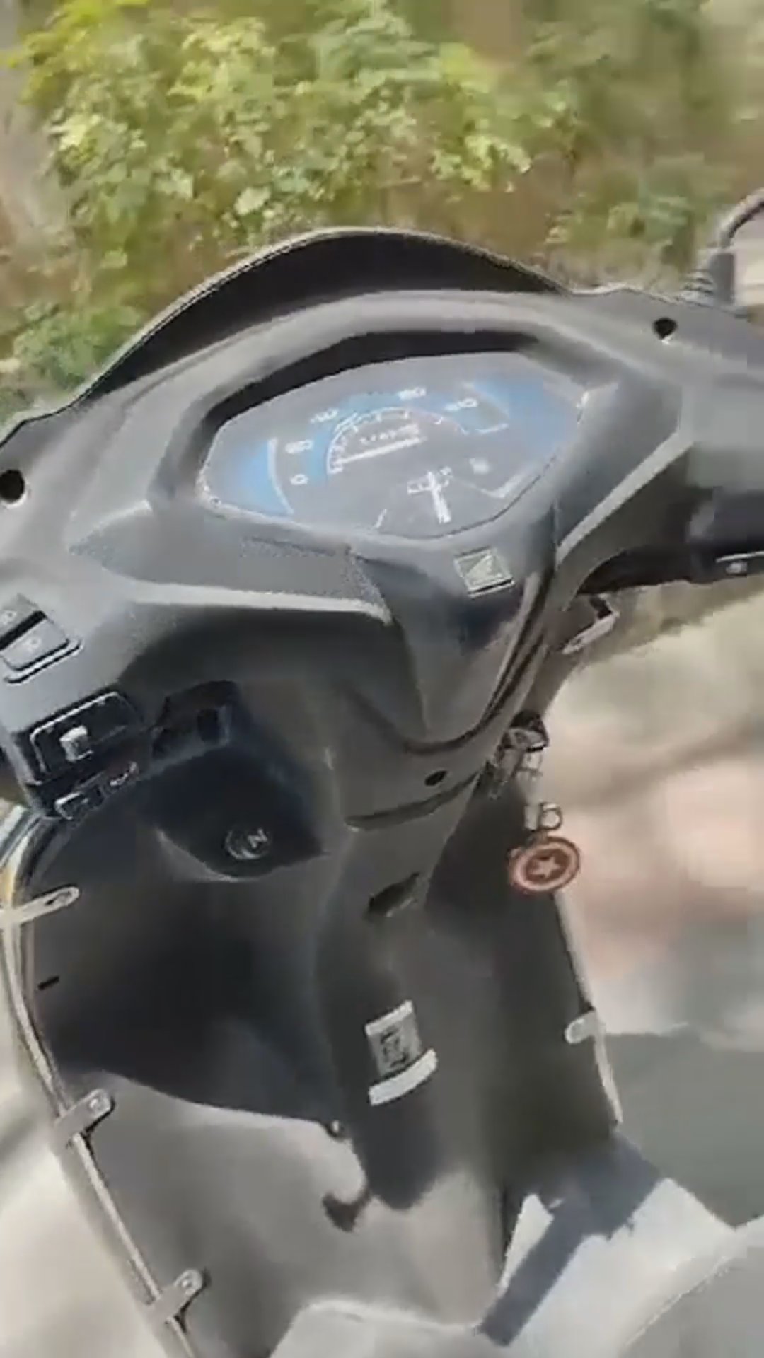 Walk-around video thumbnail