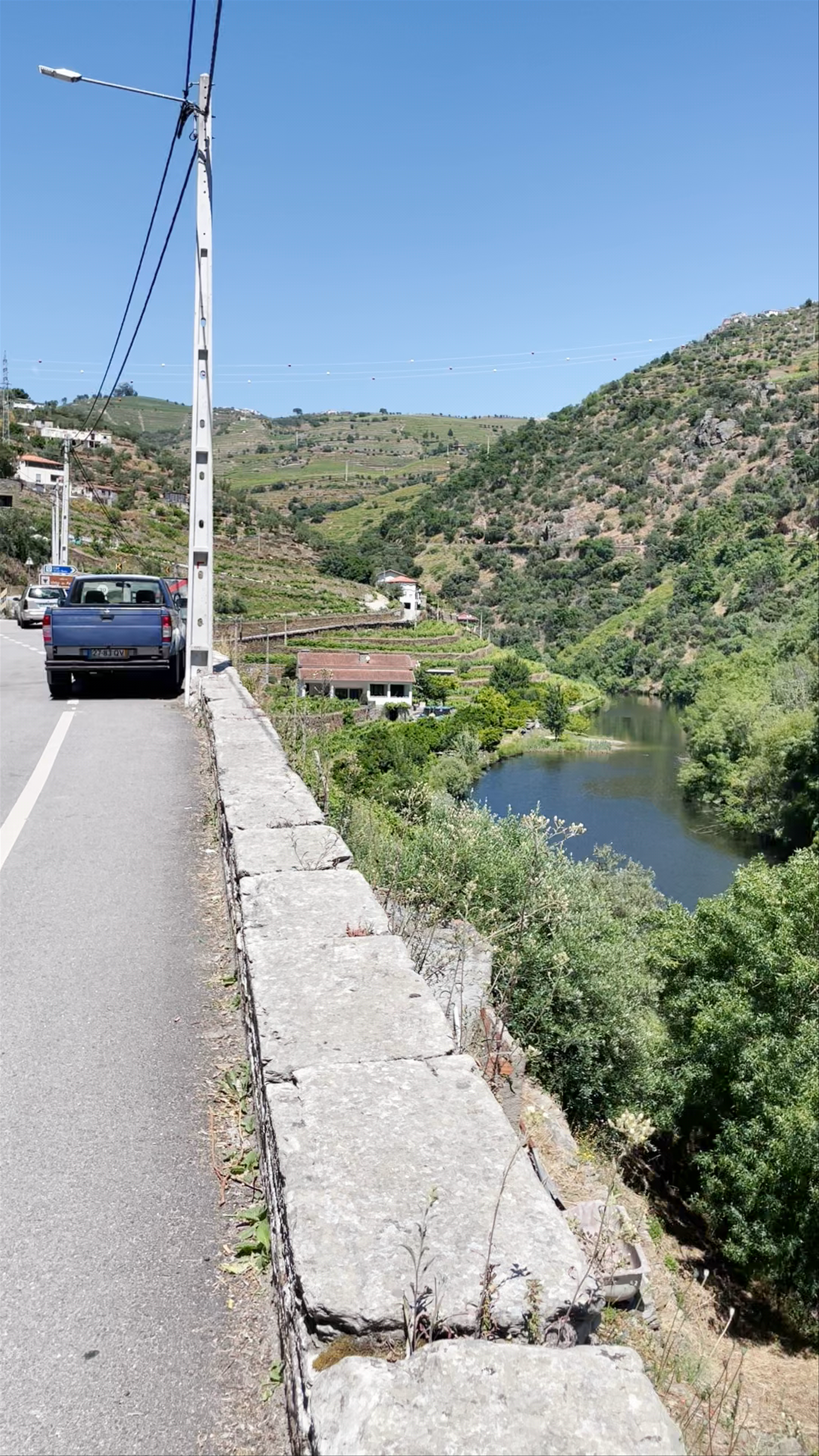 Ponte rodoviária sobre o rio Pinhão
