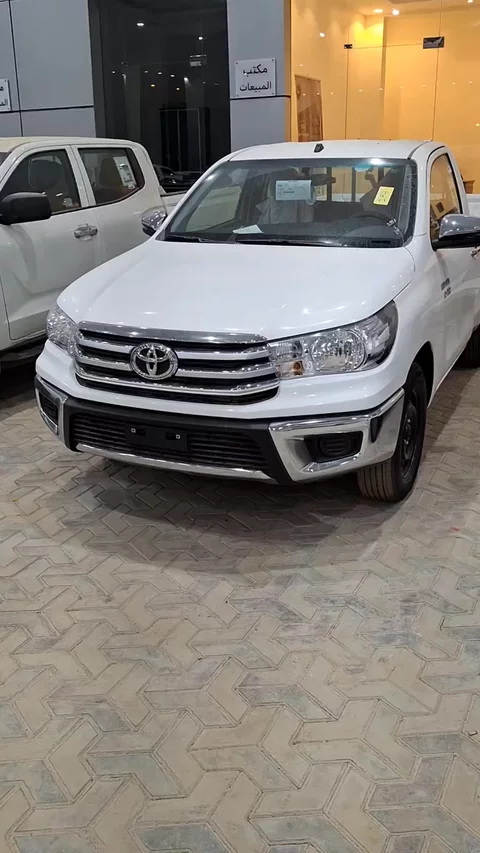 تويوتا هايلكس GL DSL 2025