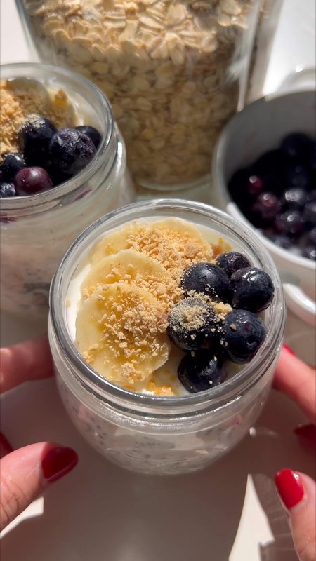 Blueberry, Maple and Banana Overnight Oats