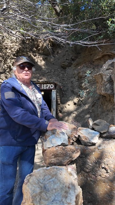 Eagle Mining - Prior to the tour we were given a lesson on how the silver, gold and copper are in the rocks. - Tours Near Me - Julian, California