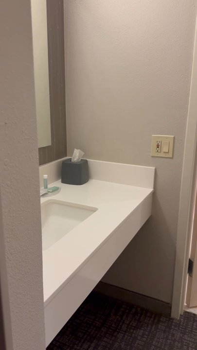 Courtyard Dallas Addison/Quorum Drive - Hotels Near Me - Addison, Texas