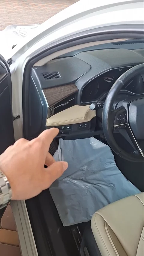 تويوتا افالون XLE 2021