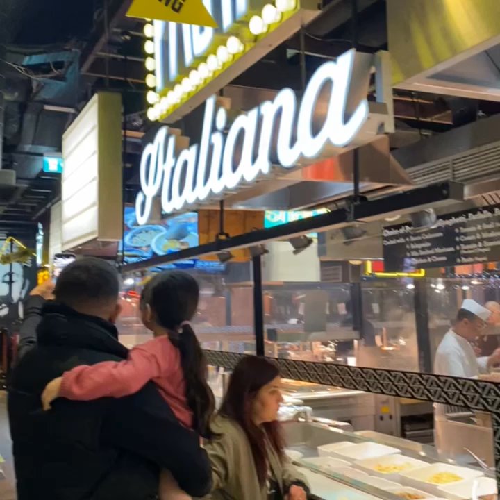 Za Za Bazaar - Inside - Diners Near Me - Bristol, BST