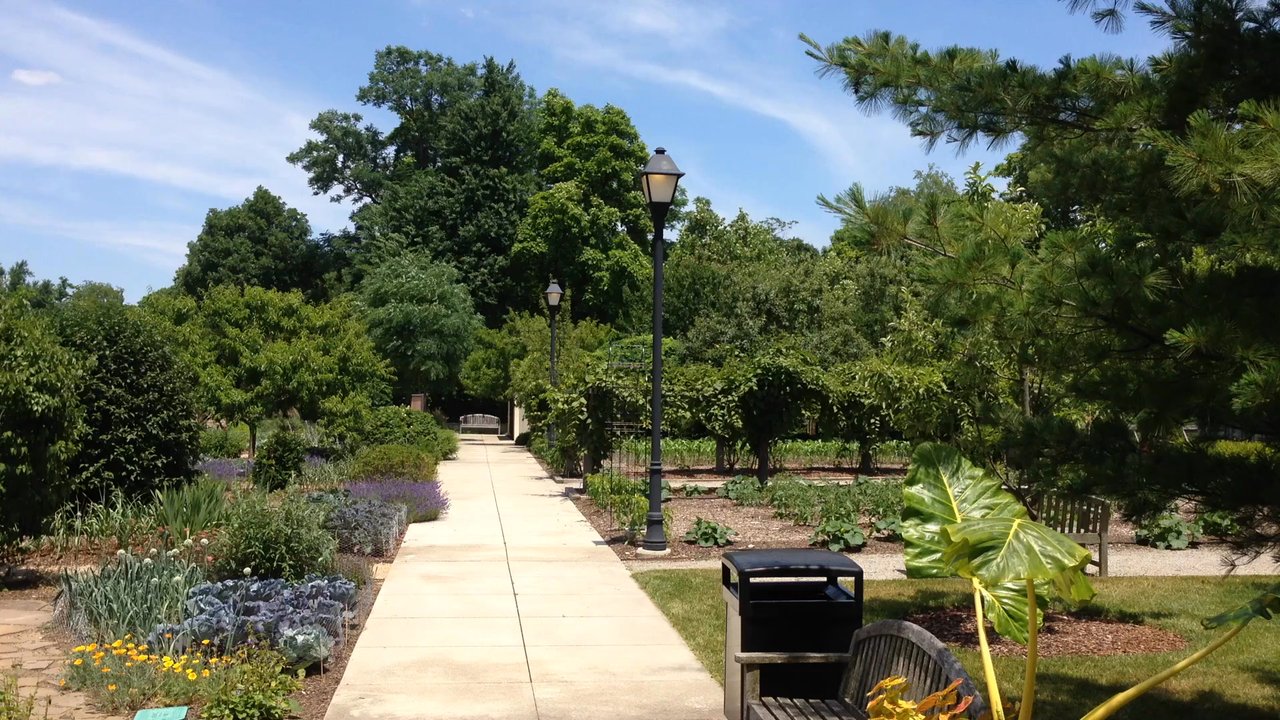 Franklin Park - Wells garden - Parks Near Me - Columbus, Ohio