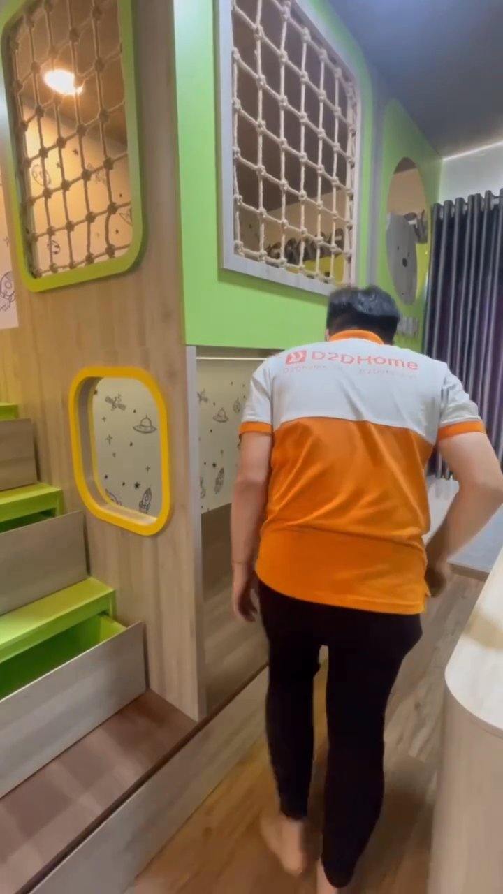 Phòng ngủ giường tầng cho 2 bé trai nhà chị Perong Trang