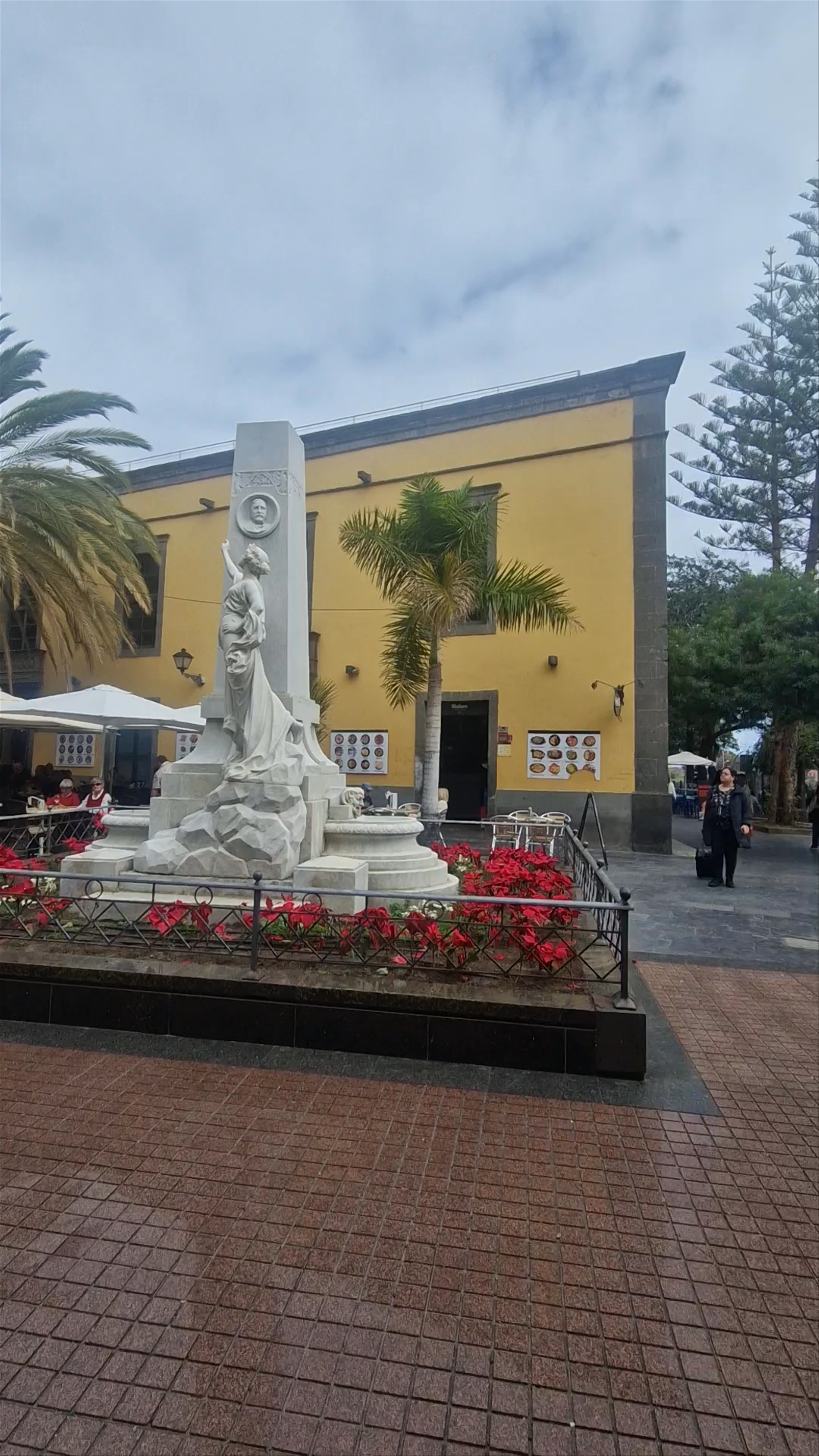 Plaza de las Ranas