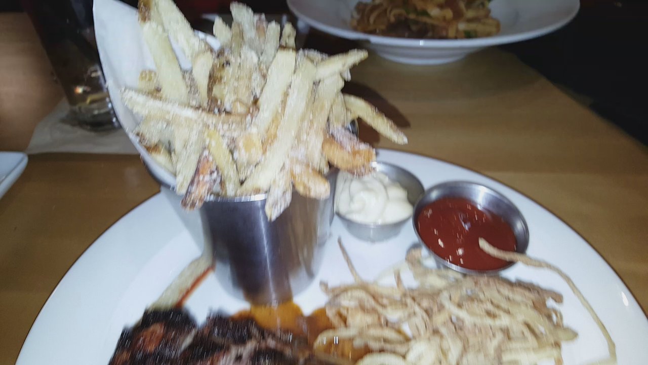 Milestones - Comfort Food Near Me - Mississauga, Ontario