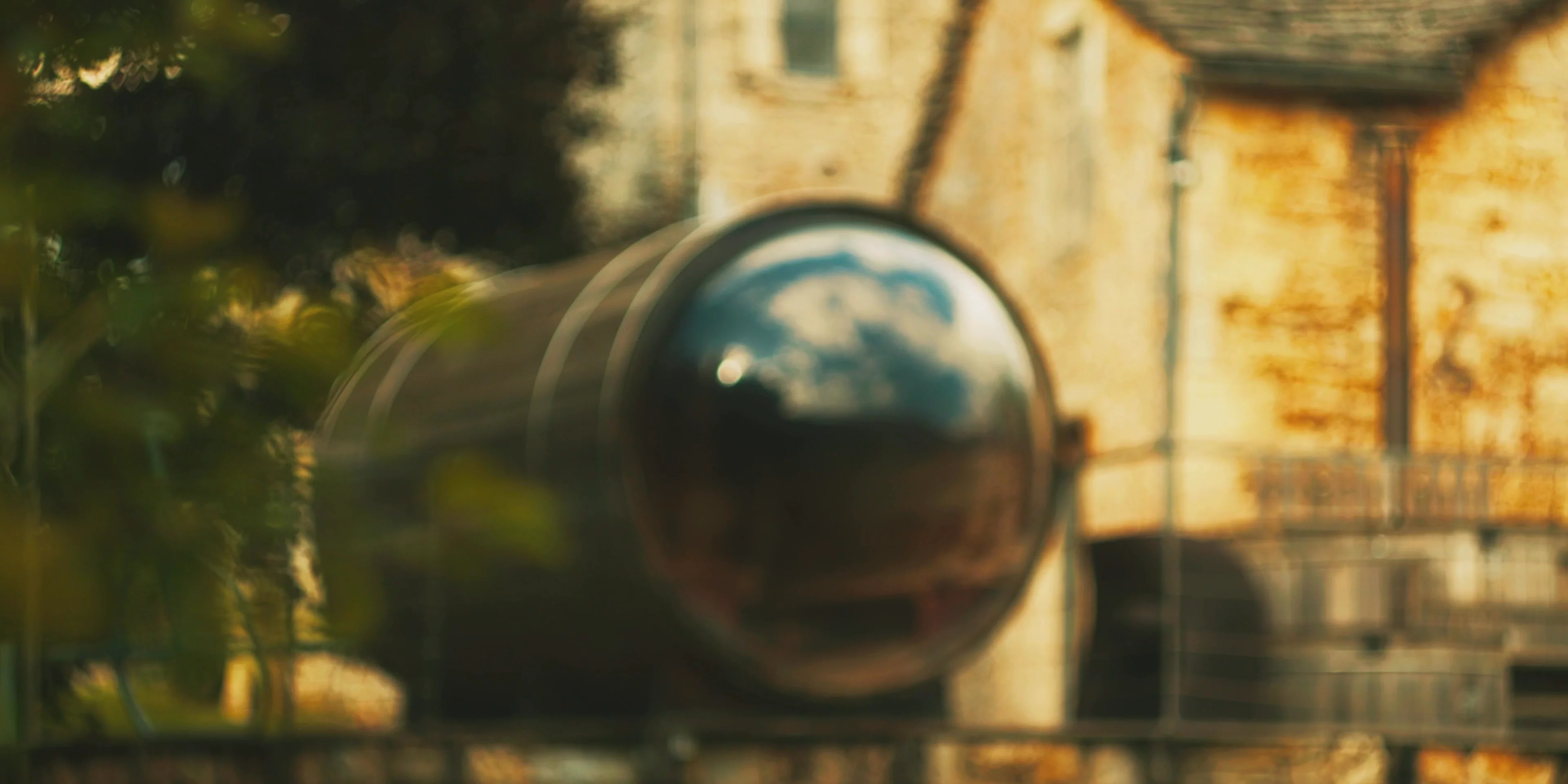 Film still from La Vialette by Feel Inc.