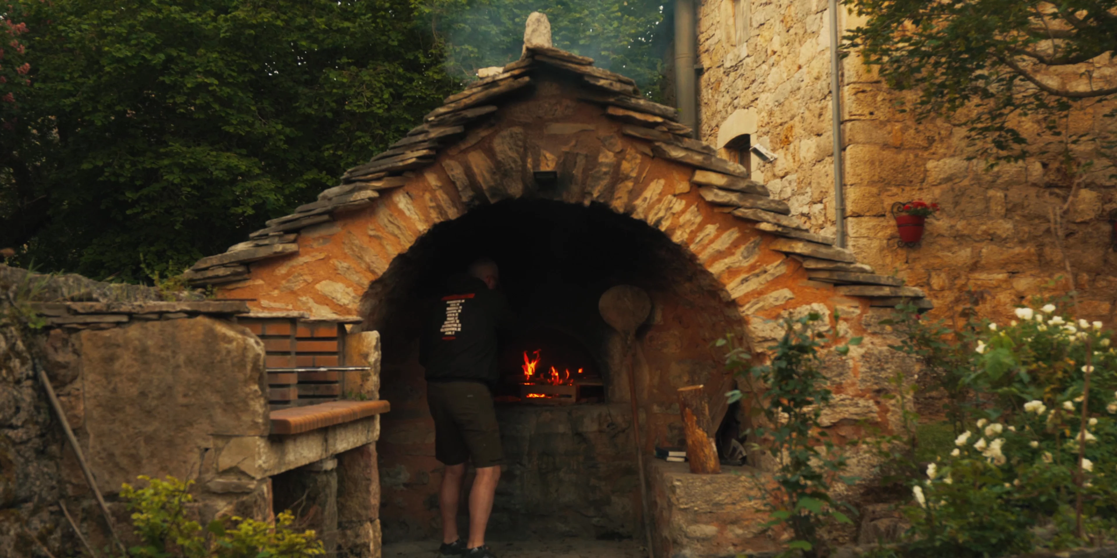 Film still from La Vialette by Feel Inc.