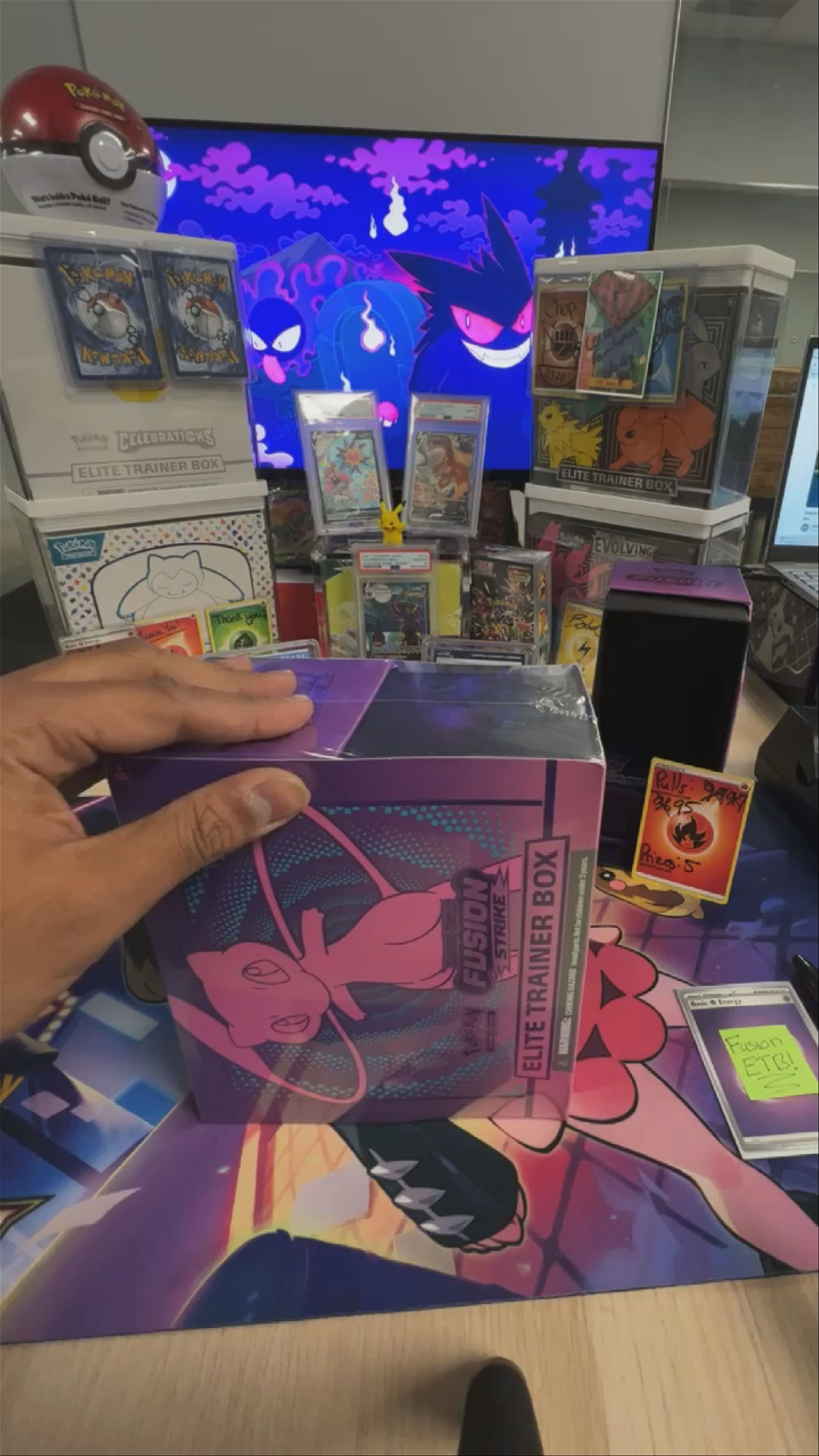 PULLED THE FUSION STRIKE ETB