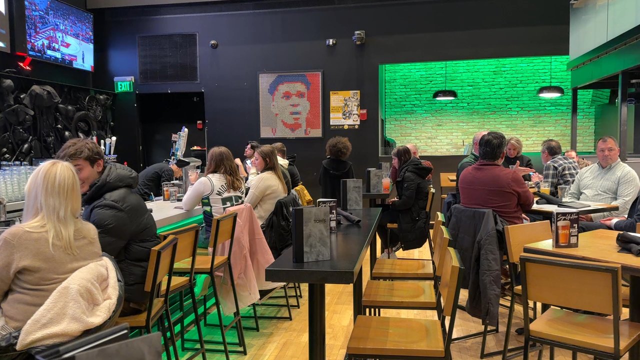 Tom's Watch Bar - Sports Bars Near Me - Milwaukee, Wisconsin