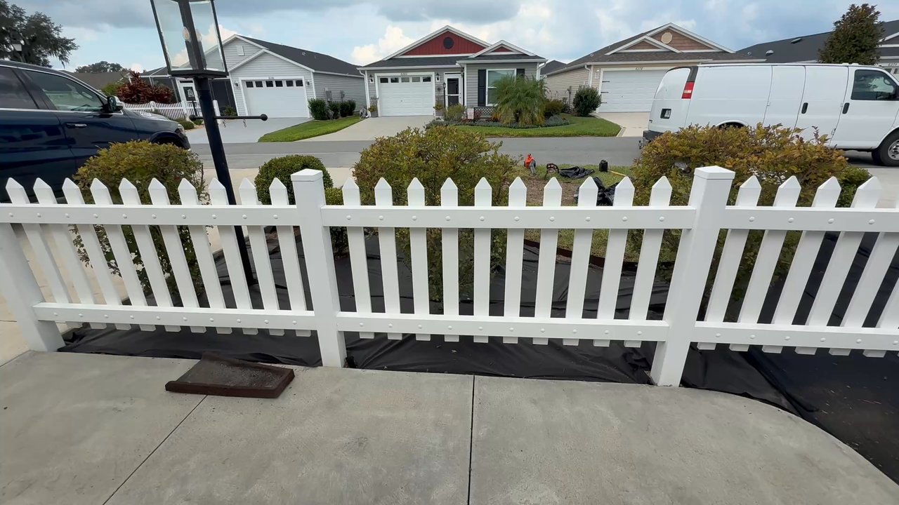 Montero Home Improvements - During the cleanout - Landscaping Near Me - Leesburg, Florida