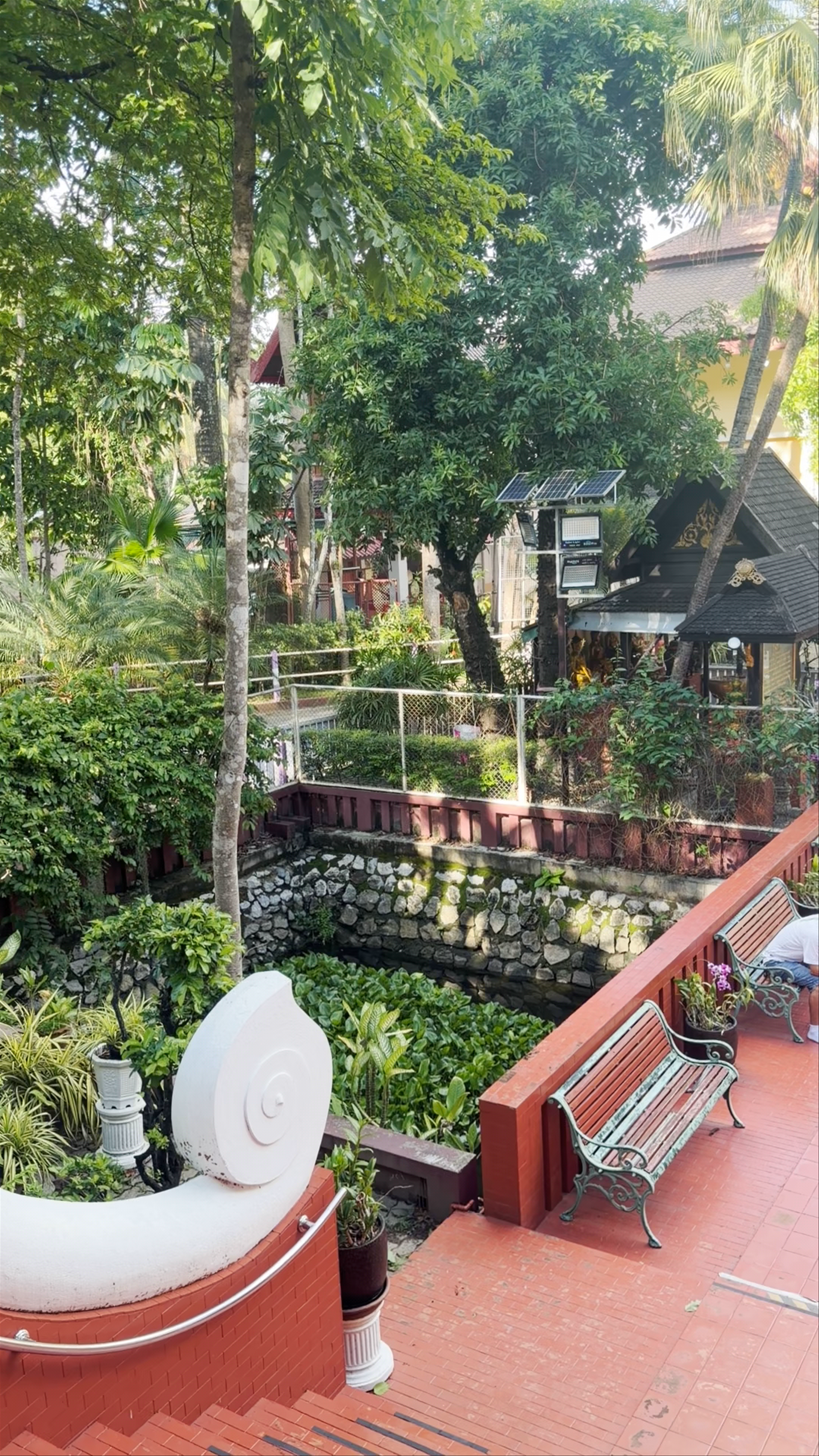 Wat Phra Kaew: Serene Garden Escape in the Heart of Bangkok