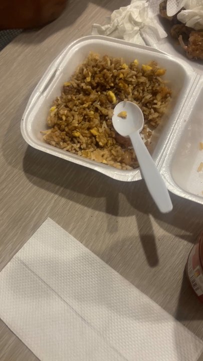Blue Store Chicken - TRASH!!! - Chicken Shop Near Me - Baton Rouge, Louisiana