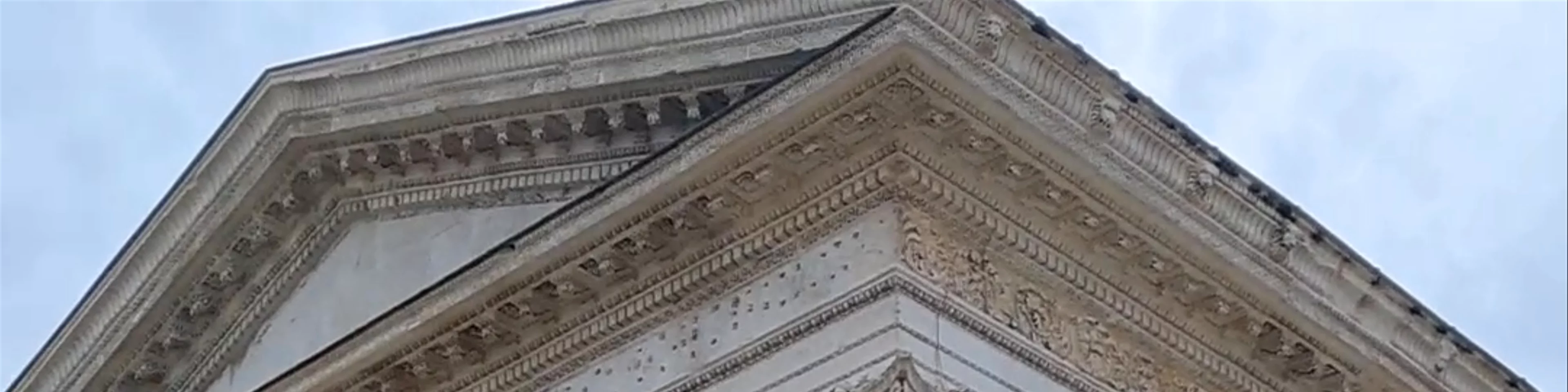 Maison Carrée