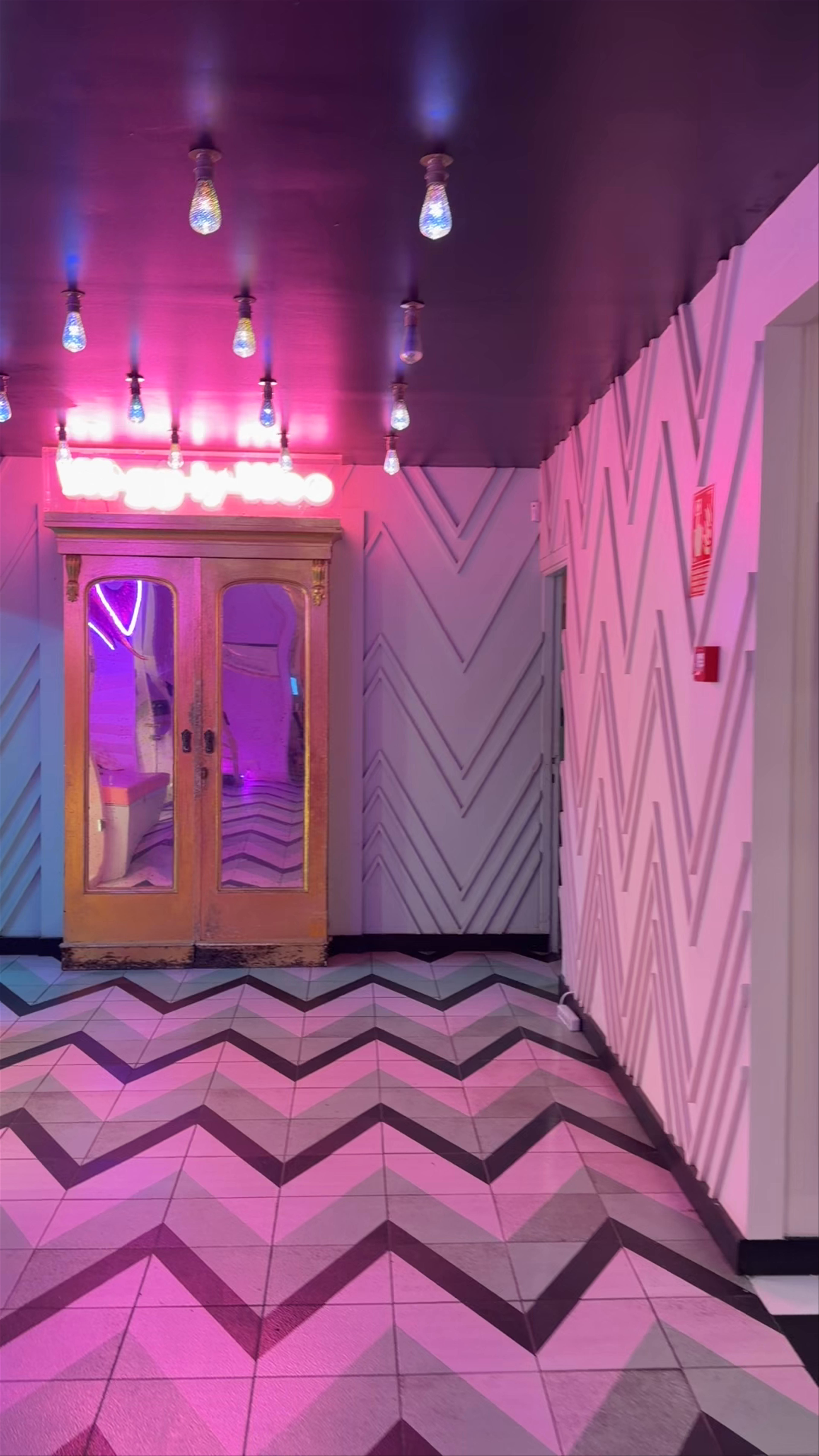 Wi-Ki-Woo Hotel Ibiza