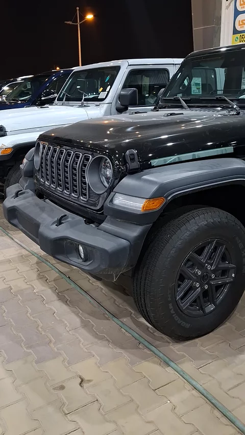 جيب رانجلر Unlimited Sport 2025