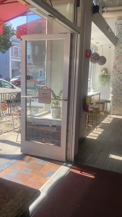 Peppermint Baguette - Video of interior - Vietnamese Near Me - Alameda, California
