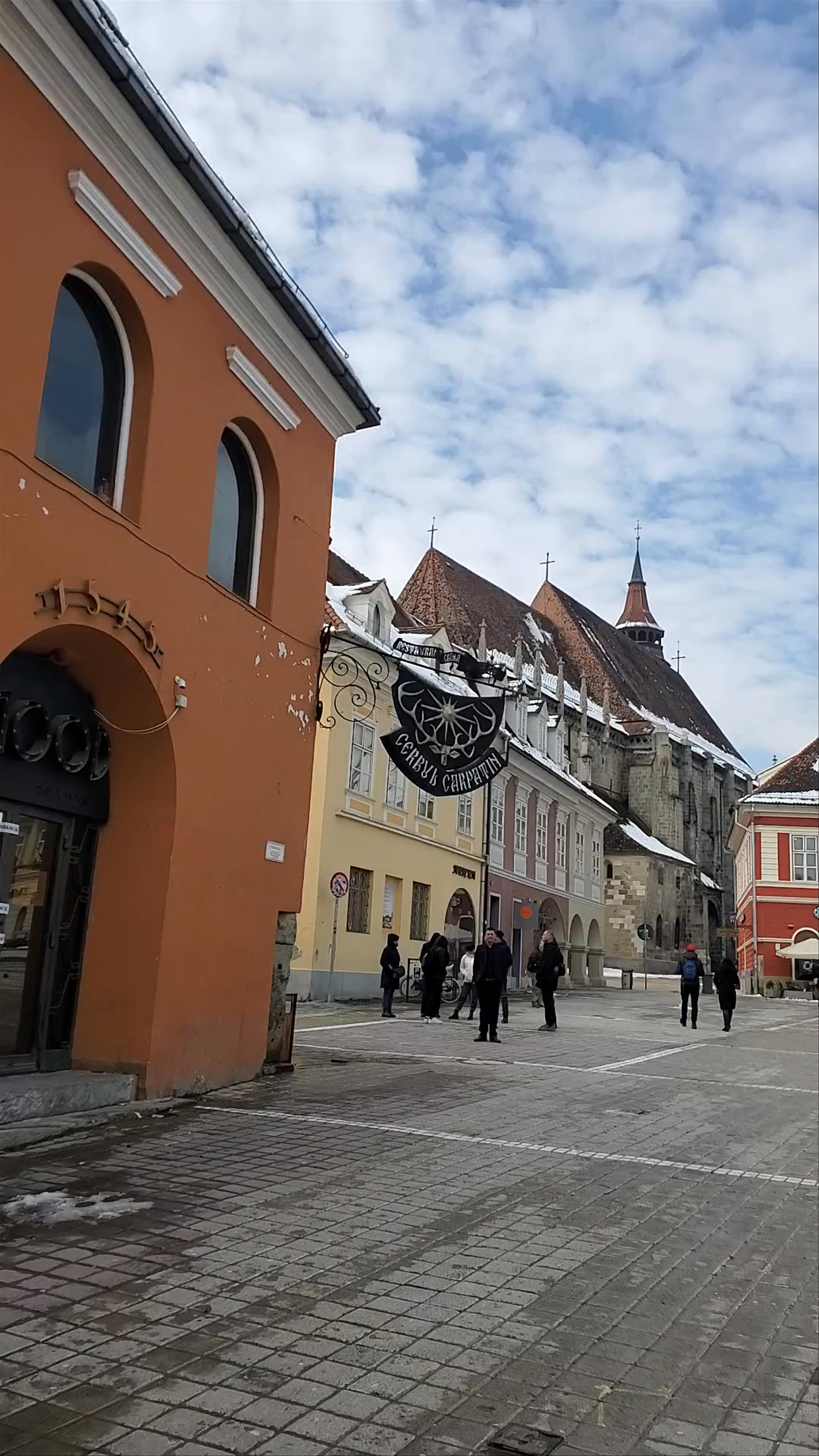 Piața Sfatului: Heart of Historic Brașov, Romania