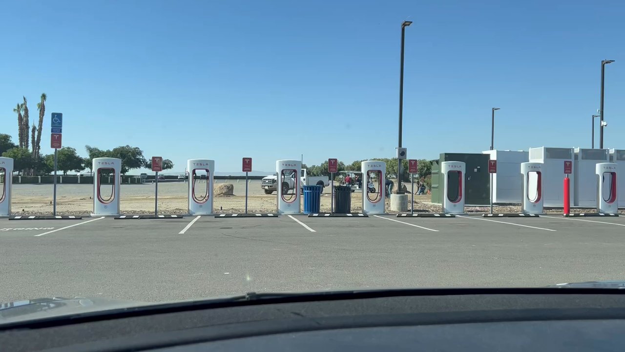 Tesla Supercharger - EV Charging Stations Near Me - Coalinga, California