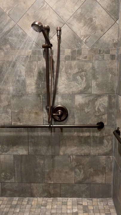 French Quarter Salons - The shower is amazing!! Five star for sure!!!! - Hair Salons Near Me - Spring, Texas