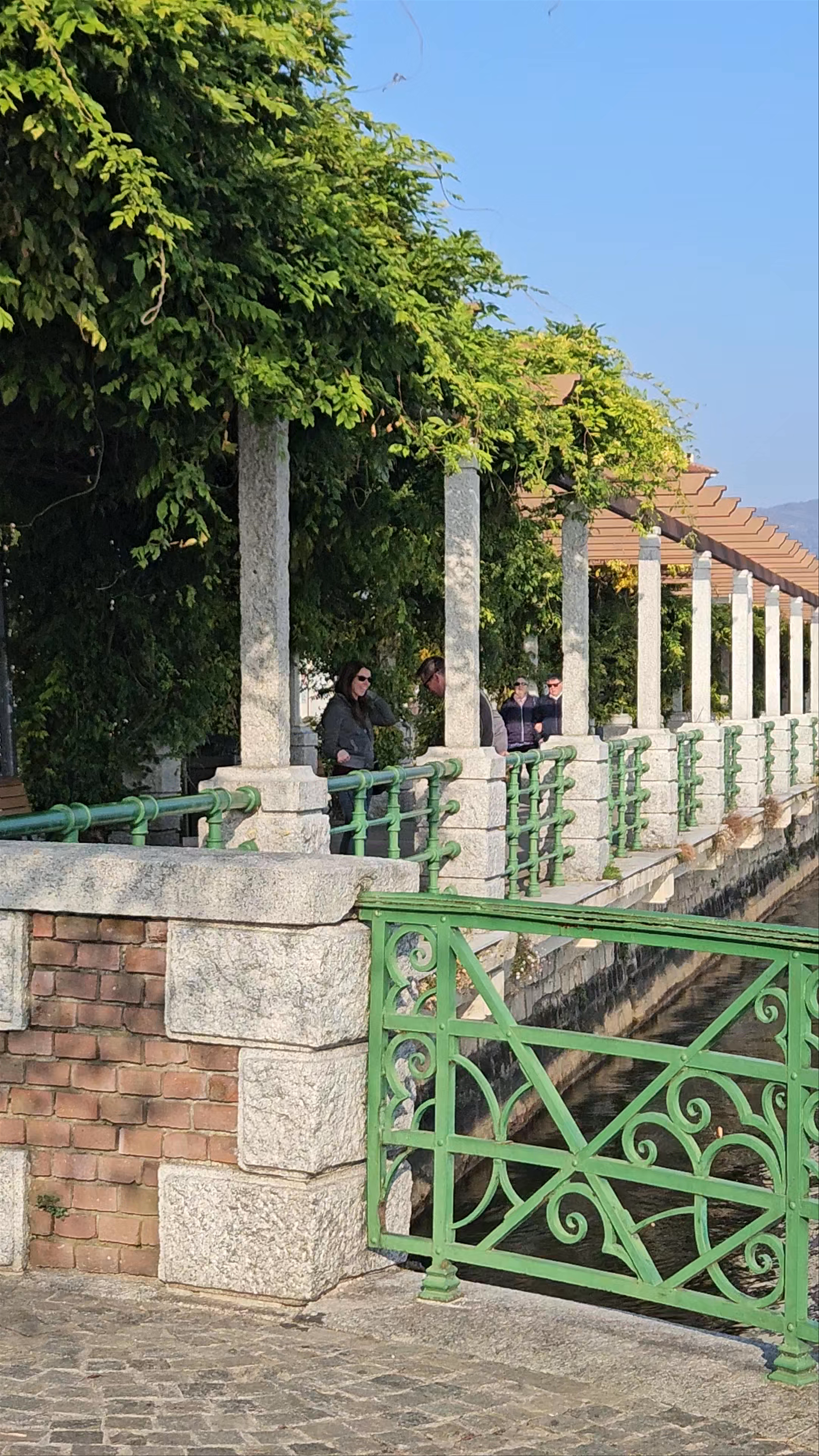 Le antiche mura Borromee