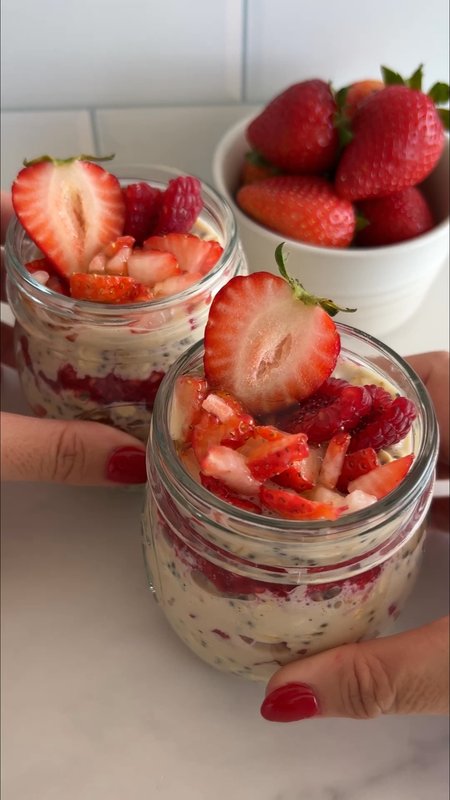 Strawberry and Raspberry Layered Overnight Oats