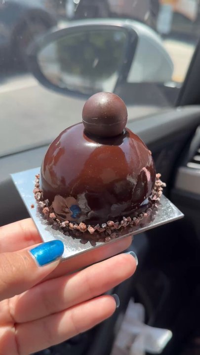 Rafi's Pastry - Bakeries Near Me - Glendale, California