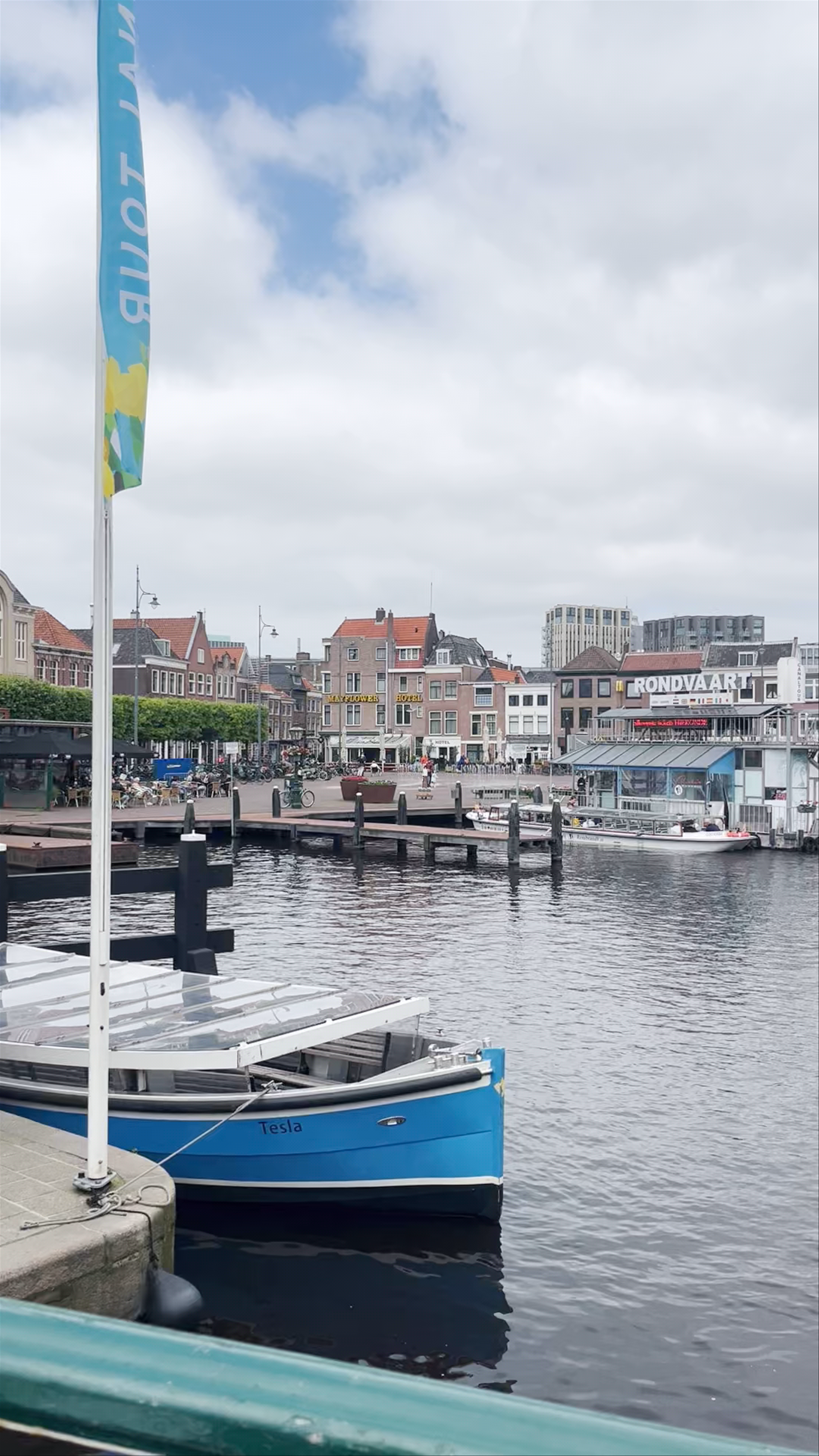 Serene Canal Views at Bootjes en Broodjes, Leiden