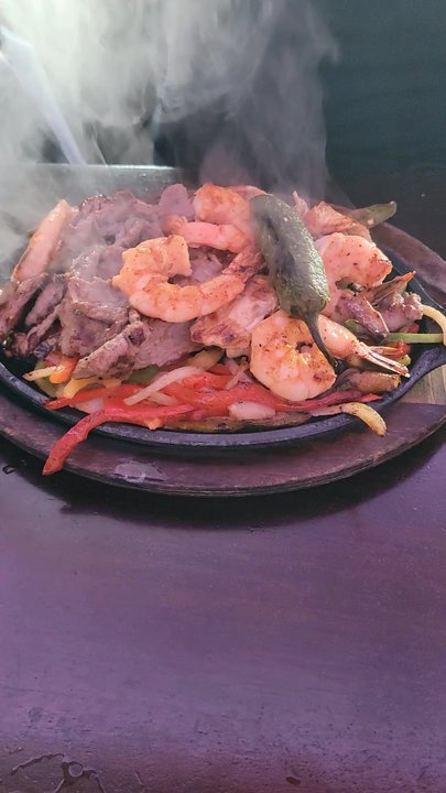 Los Compadres - Super sizzling fajitas! - Mexican Near Me - Norwalk, California