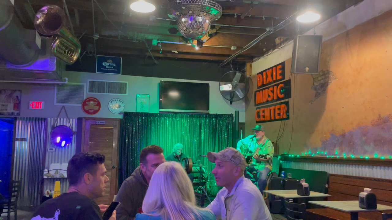 Tipsy McSway's - Tipsy McSway's live music - Music Venues Near Me - Brunswick, Georgia
