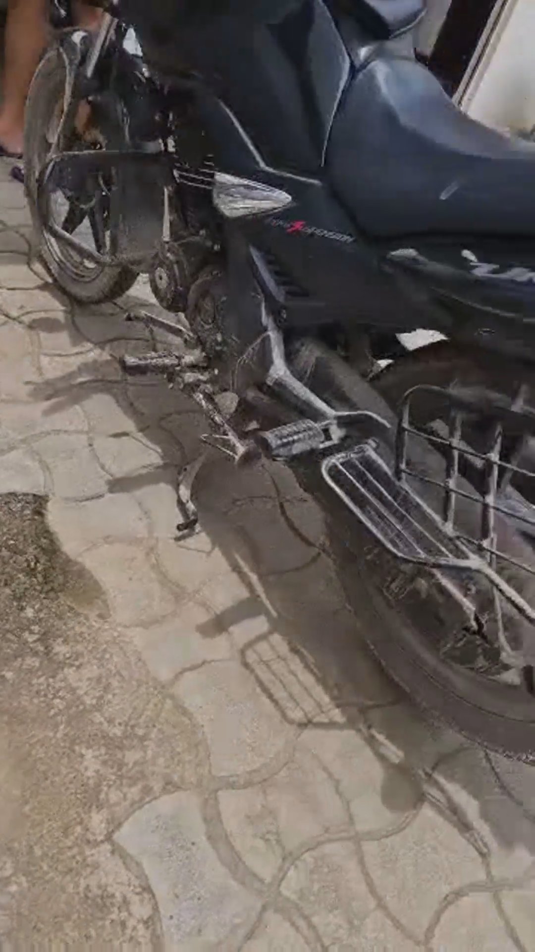 Walk-around video thumbnail