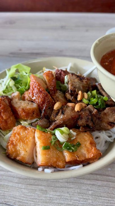 La Me - Bun thit nuong chao tom - Vietnamese Near Me - Richardson, Texas