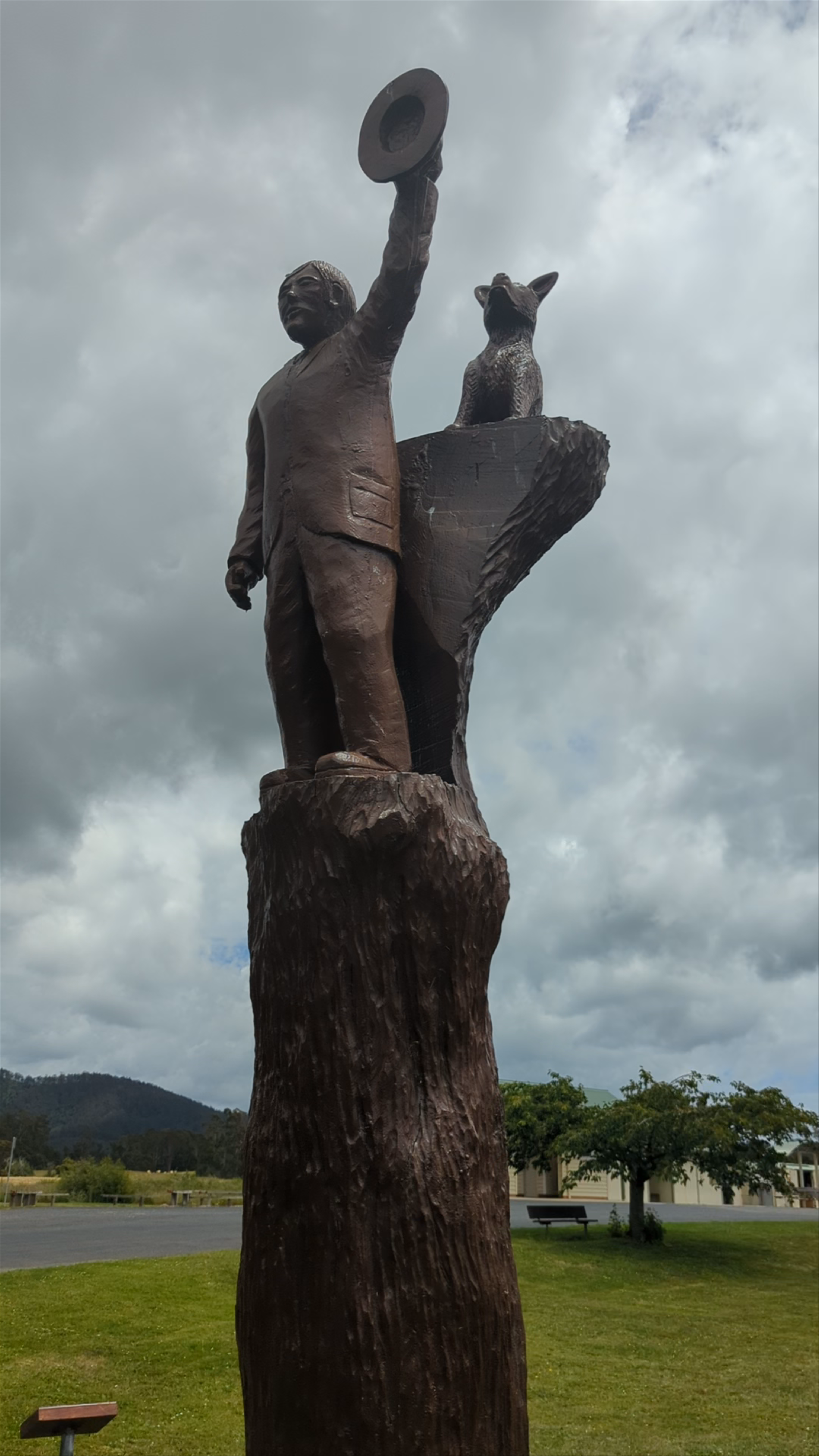 LEGERWOOD CARVED MEMORIAL TREES