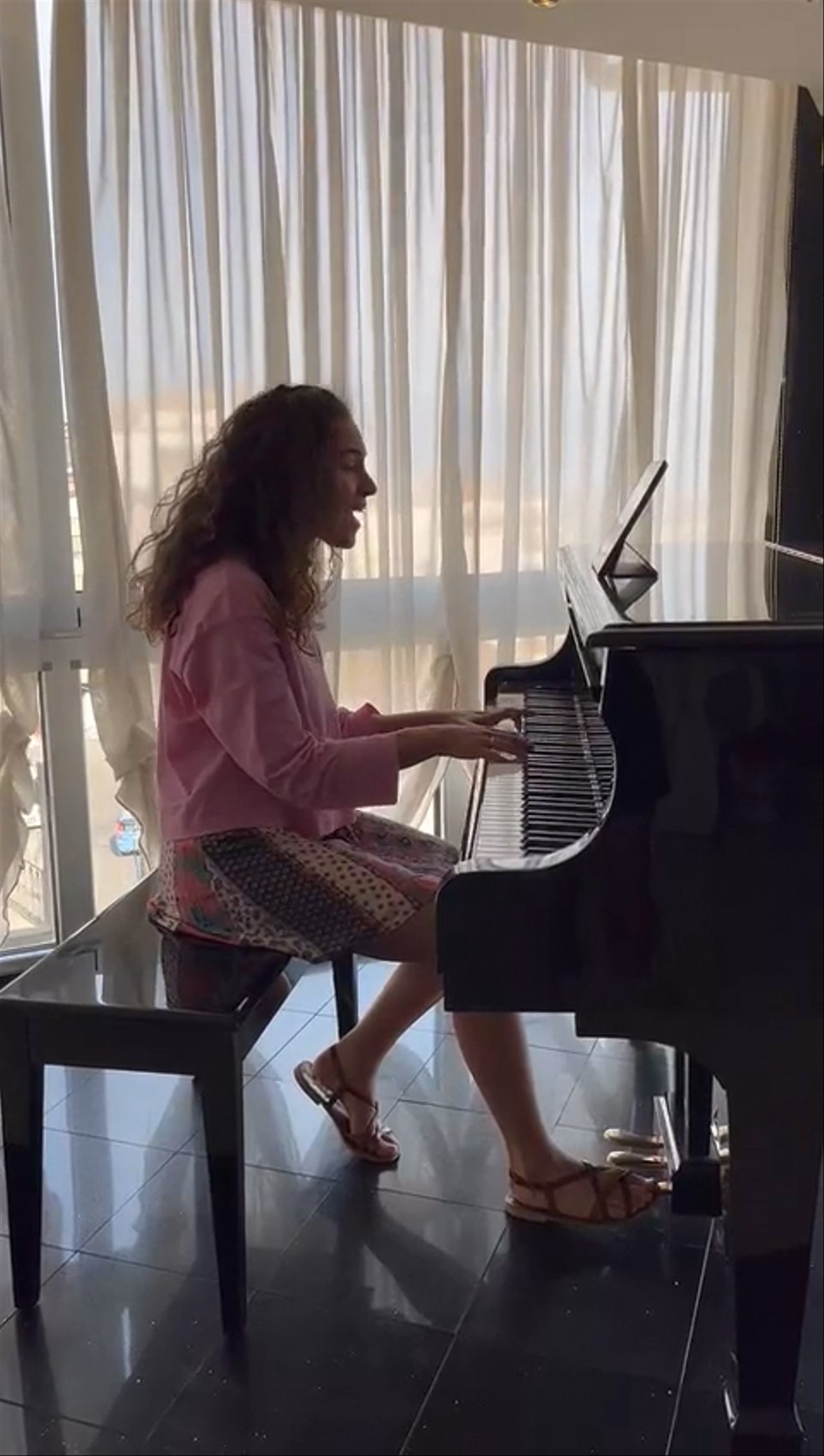 The Florence Acoustic Duo - Solo - video