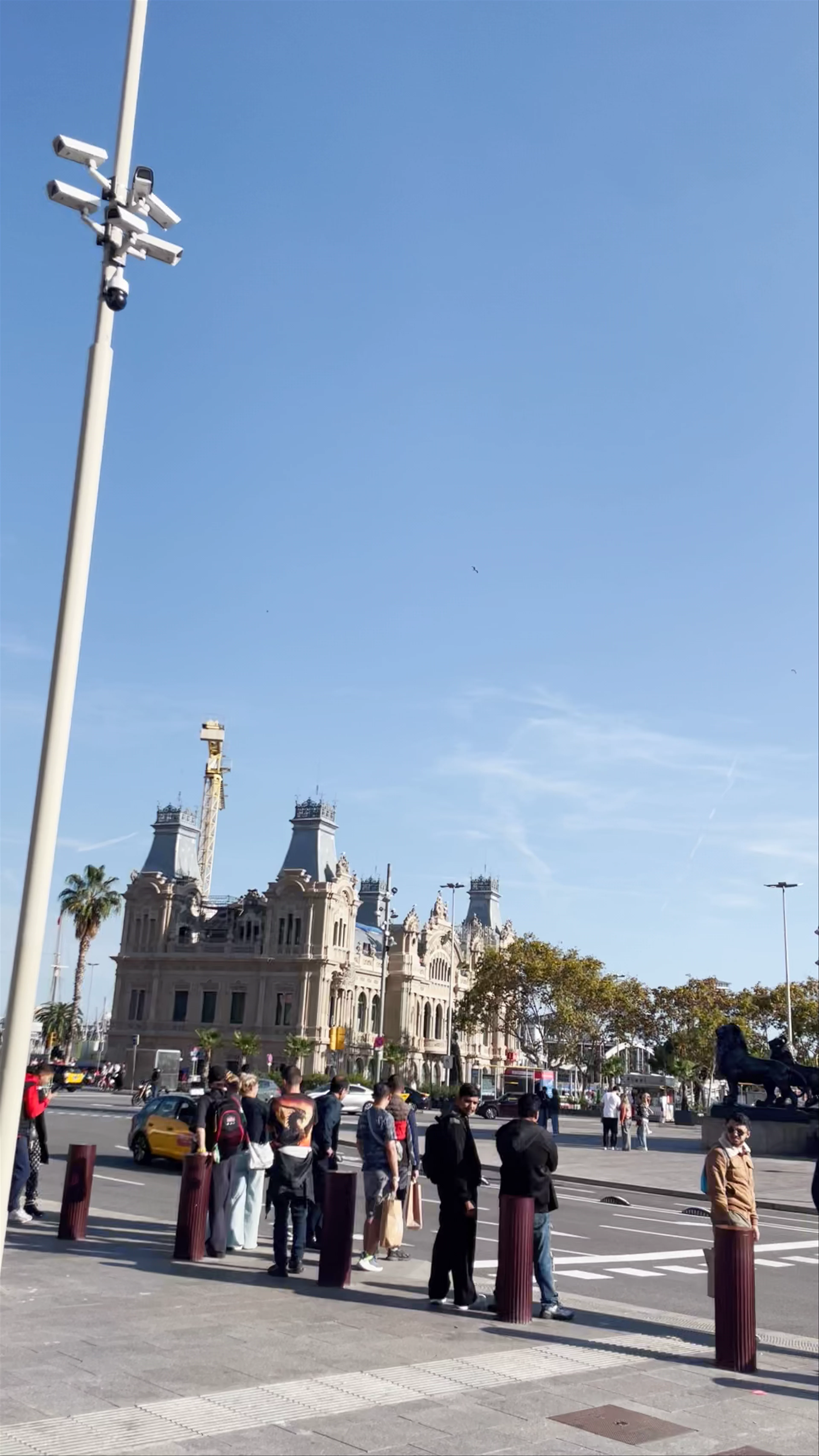 Estatua de Colón, Plaça Portal de la Pau