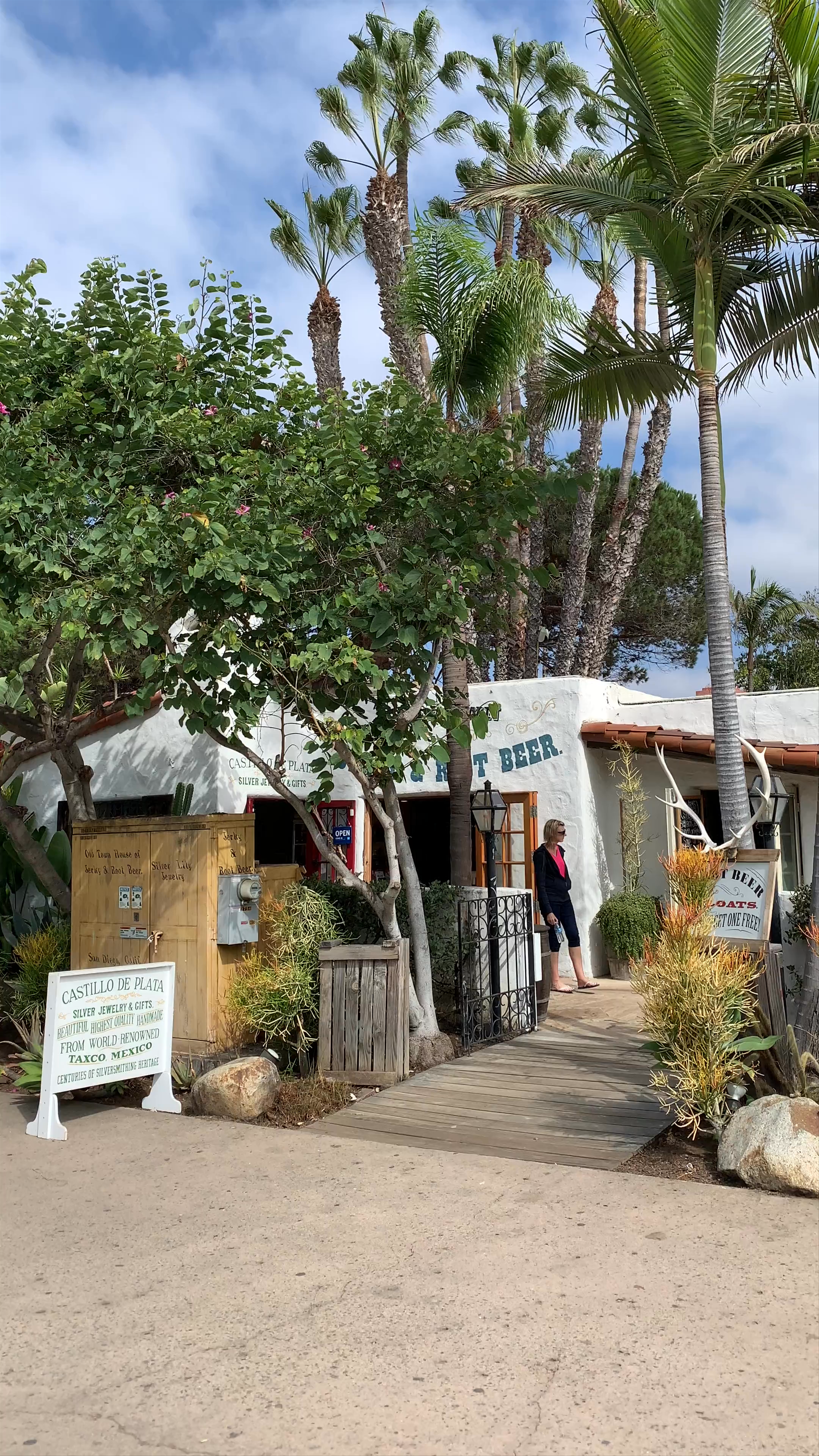 Sunny Afternoon at San Diego Downtown Lodge