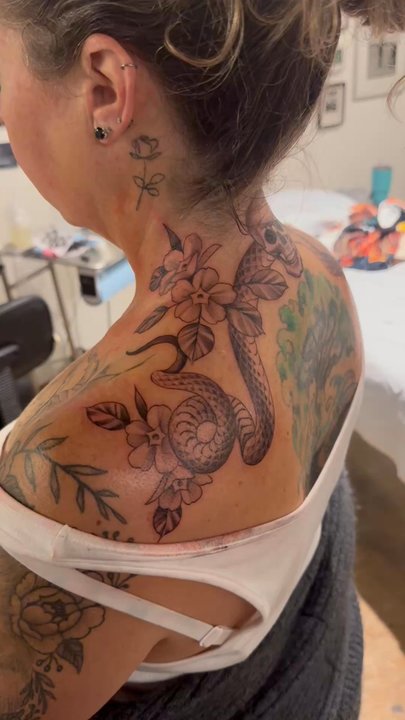 Hi-Fi - OMG totally obsessed - Tattoo Near Me - Portland, Oregon